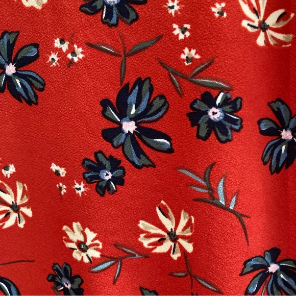 Jules & Leopold | Flutter Sleeve Blouse - Picture 11 of 11